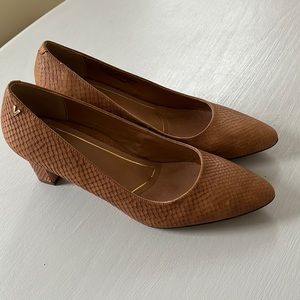 Vionic Madison Mia pump brown snake size 8